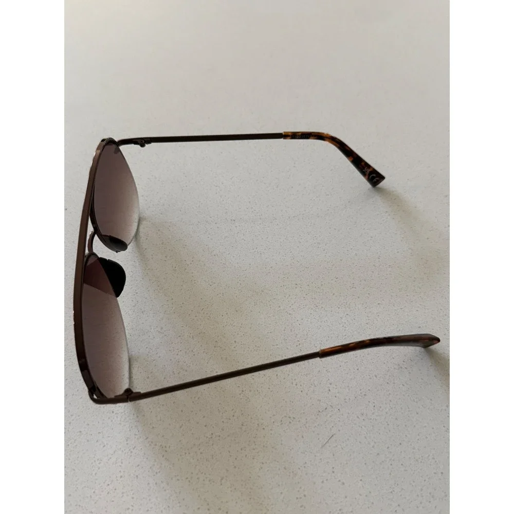 Foster Grant Brown Aviator Sunglasses Semi Rimless Gradient Lens Tortoise Tips